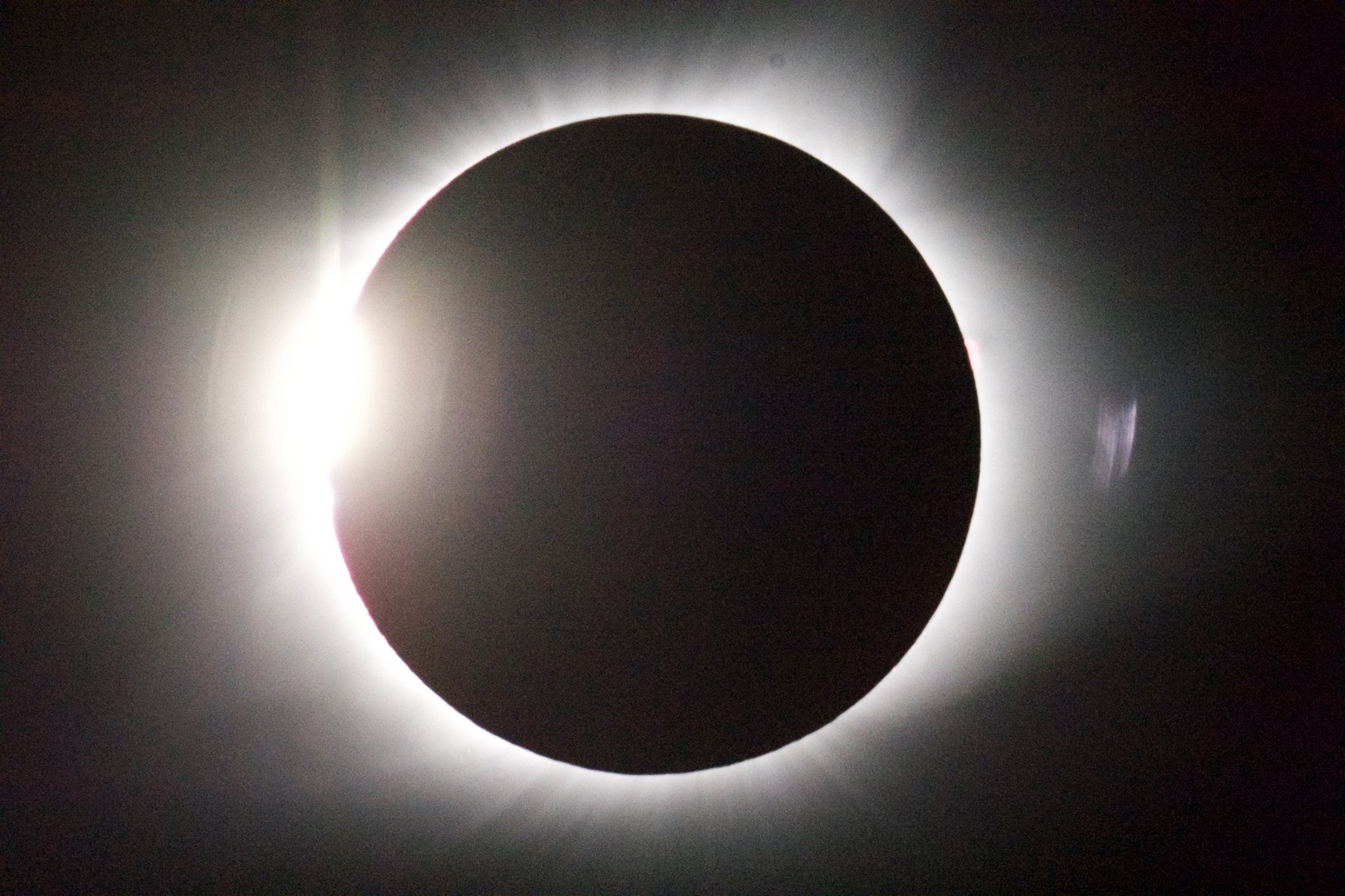 Diamond ring effect during the 2017 total solar eclipse
